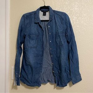 DENIM // button up 💙